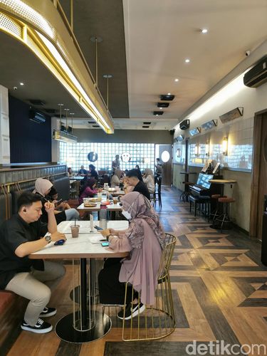 JurnalRisa Coffee, Bandung