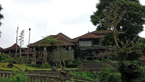 Kondisi bangunan hotel Puncak Indah Bedugul seperti terlihat pada Rabu (29/6/2022)