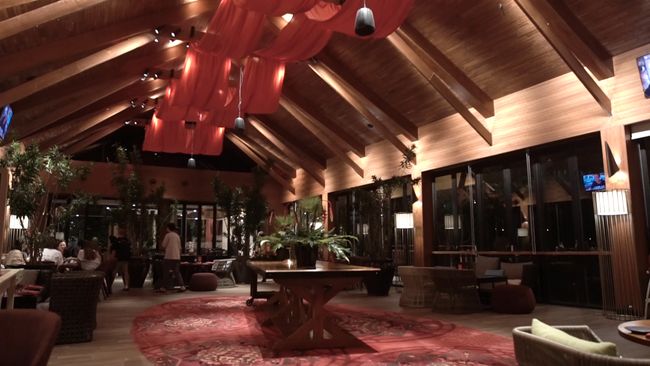 Nongkrong di Puncak Sambil Makan Steak, Mungkin Ini Tempat yang Tepat