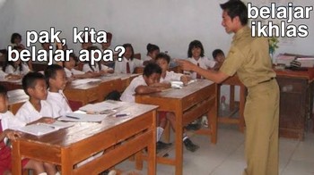 Bener sih pak gurunya minta kita belajar ikhlas. Foto: (Twitter)