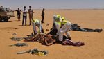 Foto-foto Evakuasi 20 Migran yang Tewas di Tengah Gurun Libya