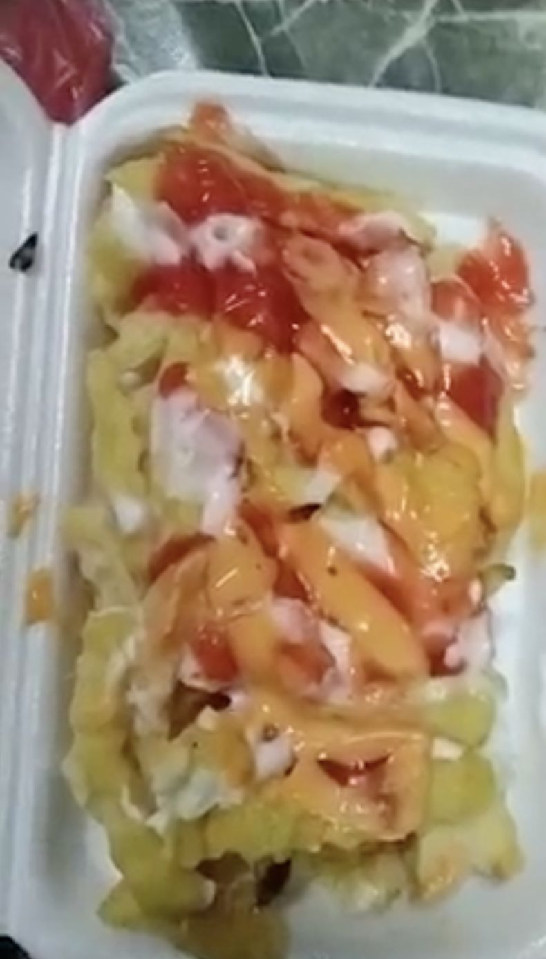 Pedagang Curang! Jual Kentang Goreng yang Sudah Berjamur