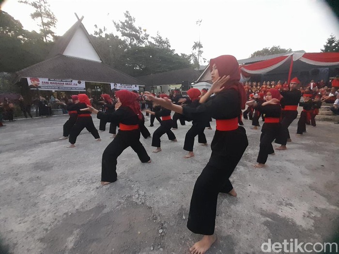 Pencak Silat Gagak Lawung