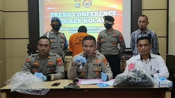 Polisi jumpa pers kasus pembunuhan staf Pengadilan Agama Kolaka (Dok. Istimewa).