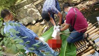 Saat ditemukan korban mengenakan daster.