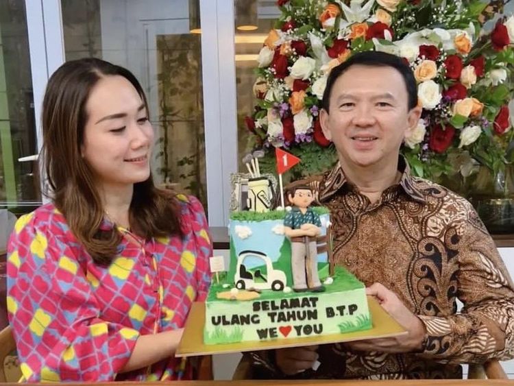 10 Momen Puput Nastiti Devi Rayakan Ultah Ahok dan Makan Bareng Keluarga