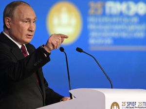 Putin: Rusia Akan Merespons Jika NATO Bangun Infrastruktur di Finlandia-Swedia