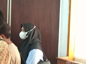 Istri Cerita Kerinduan Anak-anaknya pada Putra Siregar