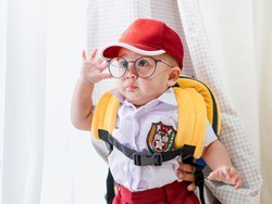 8 Foto Rayyanza Cipung Cosplay Jadi Murid SD, Menggemaskan Curi Atensi