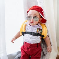 Memiliki wajah yang lucu dan imut, anak kedua Raffi Ahmad dan Nagita Slavina, Rayyanza memang selalu berhasil mencuuri atensi. Tak kalah bikin gemas, kali ini Rayyanza tampil mengenakan seragam SD. Foto: Instagram/@raffinagita1717