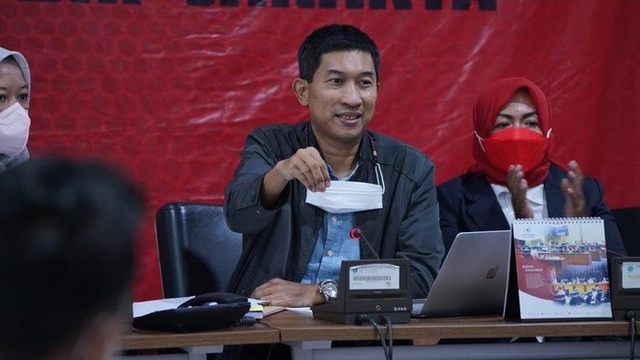 Warga Protes PDIP DKI atas Penonaktifan KTP yang Menghambat Akses Bansos dan Pendaftaran Sekolah