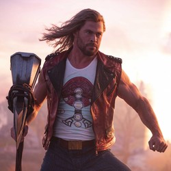 Saat Marvel Ketar-ketir dengan Niat Chris Hemsworth