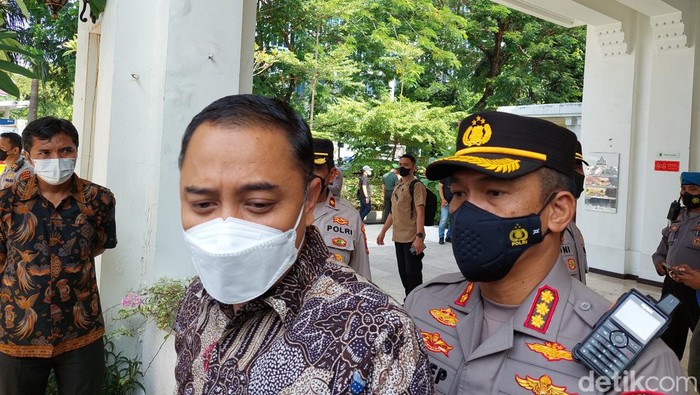 Wali Kota Surabaya Eri Cahyadi usai deklarasi Khilafatul Muslimin setia pada Pancasila dan NKRI