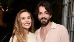 Kemesraan Elizabeth Olsen dan Suami dari Masa ke Masa