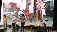 Menurut warga, Aipda Rohimah merupakan polwan yang berjiwa sosial tinggi dan hidup sederhana. Kanit Binmas Polsek Muara Gembong itu juga dinilai sebagai polisi yang patut diteladani.