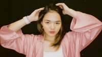 Anggita Oktaviani mengatakan awal dekat dengan Maell Lee hanya untuk senang-senang. Tapi kini ia merasa tak mau jauh-jauh dari sang kekasih. (Foto: dok. Instagram @anggitaoktavv)