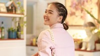 Diakui oleh Maell Lee, dia bertemu dengan Anggita Oktaviani karena tergabung di manajemen yang sama. (Foto: dok. Instagram @anggitaoktavv) 