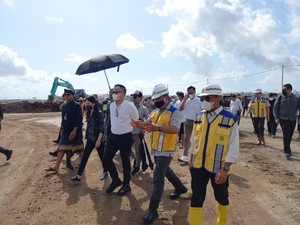 Wamen II BUMN-Wamenparekraf Cek Proyek Taman Segara Kerthi di Bali