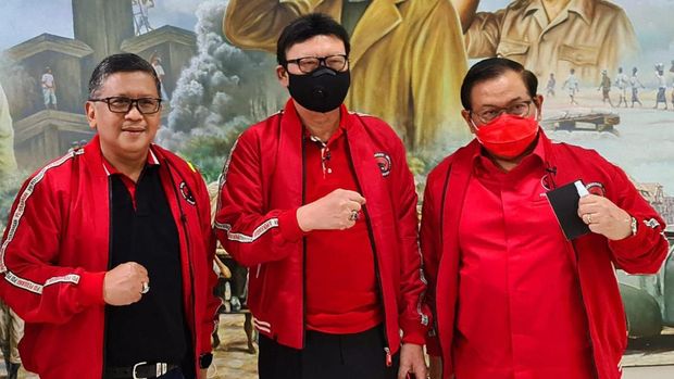 Dari kiri ke kanan: Hasto Kristiyanto, Tjahjo Kumolo, Pramono Anung (Dok: PDID)