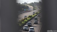 Seperti diketahui, saat ini ruas jalan yang digunakan untuk tol ini baru mencapai kawasan Summarecon, Kota Bandung.