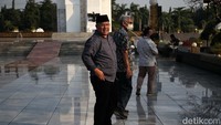 Hadir juga Mantan Ketum KPU Arif Budiman.