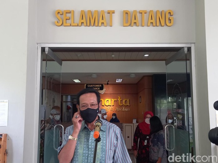 Gubernur DIY Sri Sultan Hamengku Buwono (HB) X jalani tes kesehatan di RSUP Dr Sardjito, Jumat (1/7/2022).