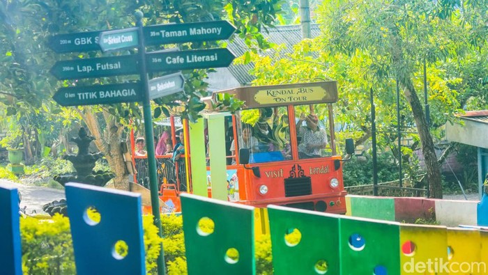 Jika sedang berada di Lamongan, detikers bisa menjadikan salah satu tempat wisata ini sebagai salah satu pilihan, seperti apa ya?
