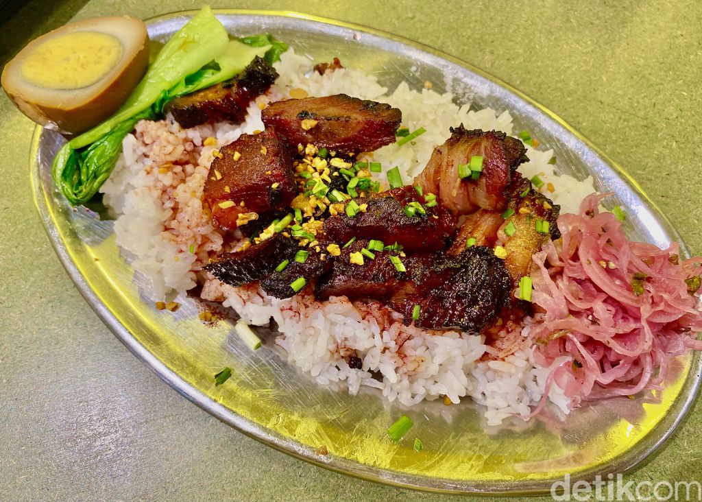 Iron Fist di Blok M, restoran fusion Chinese-American yang patut dicoba.