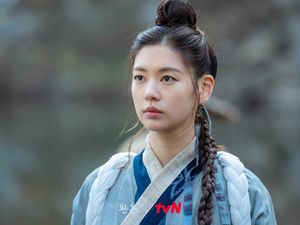 Jung So Min Tak Jadi Pemeran Utama di Alchemy of Souls Part 2?