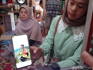 Lara Keluarga Ojol yang Tewas Diduga Terjerat Kabel di Tasikmalaya