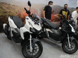 5 Perbedaan Honda ADV 160 ABS dan CBS