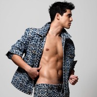 Sebelum debut di film Hollywood pertamanya, Maxime memang sudah membintangi sejumlah film dan sinetron. Film pertama yang dibintangi oleh aktor tampan kelahiran Perancis itu bertajuk 18++ Forever Love. Foto: Instagram/@bouttier_maxime