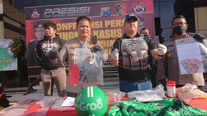 Pelaku pembunuh Sabar, bos rongsokan Sidoarjo berinisial JO