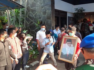 Ungkapan Duka Gibran-Ganjar Atas Meninggalnya MenPAN Tjahjo Kumolo