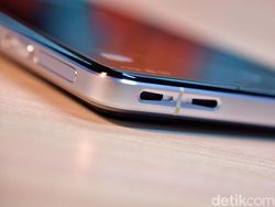 Unboxing Poco F4 GT, HP Gahar Harga Rp 9 Juta