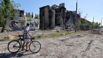 Potret Aparteman di Sievierodonetsk Hancur Akibat Serangan Rusia