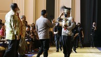 Konsep soft approach to win heart and mind bagi masyarakat Papua, khususnya di Pegunungan Tengah, ujar Eko dalam tulisannya, Humanis Polisi di Tanah Papua dalam Binmas Noken Polri.