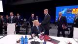 Momen Erdogan-Boris Johnson Jadi Sorotan saat Pertemuan KTT NATO