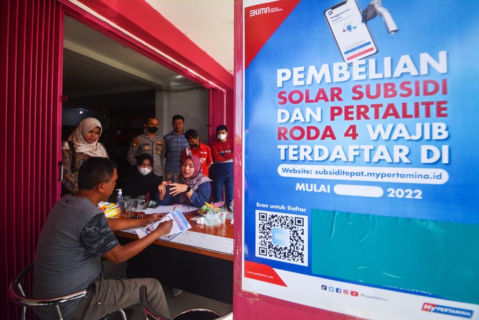 Penggunaan MyPertamina untuk beli Pertalite dan Solar mulai diujicoba hari ini. Uji coba awal akan dilakukan di 11 daerah seluruh Indonesia.