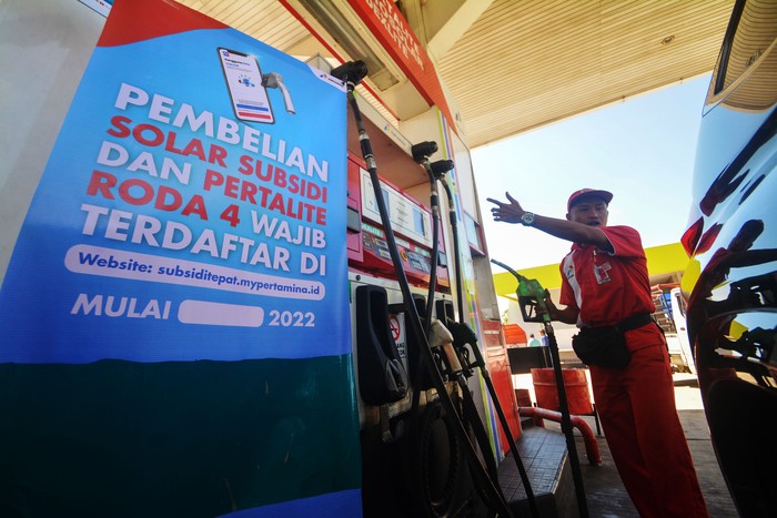 Penggunaan MyPertamina untuk beli Pertalite dan Solar mulai diujicoba hari ini. Uji coba awal akan dilakukan di 11 daerah seluruh Indonesia.