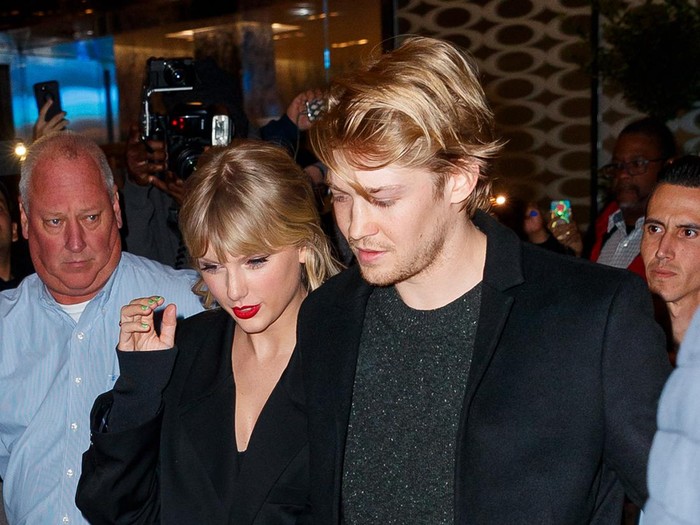 Taylor Swift and Joe Alwyn NEW YORK, NEW YORK - OCTOBER 06: Taylor Swift and Joe Alwyn arrive at Zuma on October 06, 2019 in New York City. (Photo by Jackson Lee/GC Images)