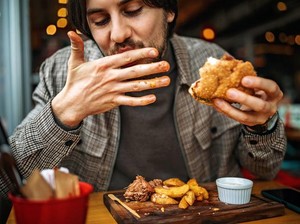 Waspada! 5 Kebiasaan Makan Buruk Ini Picu Kolesterol Tinggi