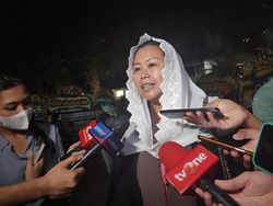 Kelakar Yenny Wahid: Cak Imin Beda Jalur Politik dan Kondangan