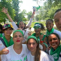 Busy Philipps bukan satu-satunya selebriti yang vokal mengkritik keputusan tersebut. Meghan Markle, Meadow Walker, hingga Olivia Rodrigo turut menyuarakan kekhawatirannya. (Foto: Instagram/@busyphilipps)