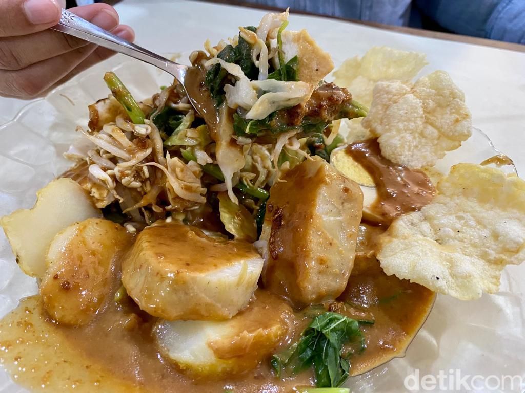 Gado-gado Siram Bon Bin Populer Sejak 1960, Favorit Mendiang Tjahjo Kumolo