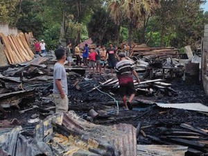 Gudang Kayu Terbakar di Buleleng, Nengah Nu Rugi Miliaran Rupiah