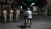 Selain itu, pemerintah setempat juga mengerahkan 600 personel kepolisian tambahan. Tak hanya itu, pihak berwenang juga memutus akses internet di beberapa wilayah negara bagian Rajasthan.  