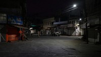 Dilaporkan bahwa aturan ketat itu mencakup penetapan jam malam bagi 450 ribu penduduk yang tinggal di Udaipur.   