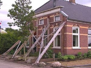 Kehidupan Warga Belanda di Zona Gempa Bumi Akibat Ladang Gas