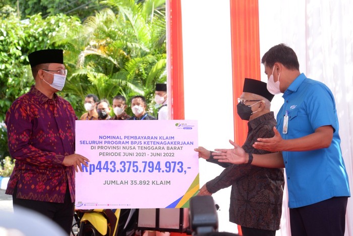 Maruf Amin Beri Santunan BPJS Ketenagakerjaan
